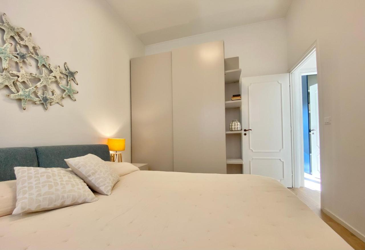 Casaviva-Stylish Trilo With Ac-Shared Pool-Parking Apartamento Génova Exterior foto